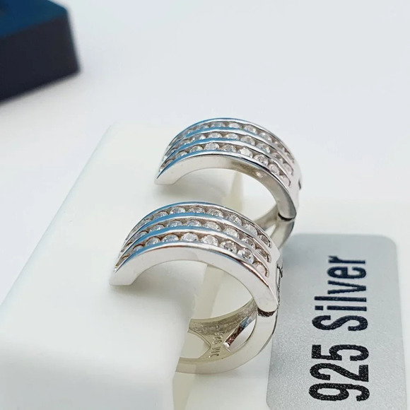 "925 Sterling Silver Cubic Zirconia Earrings, UU1P6A6158 - Picture 11 of 11